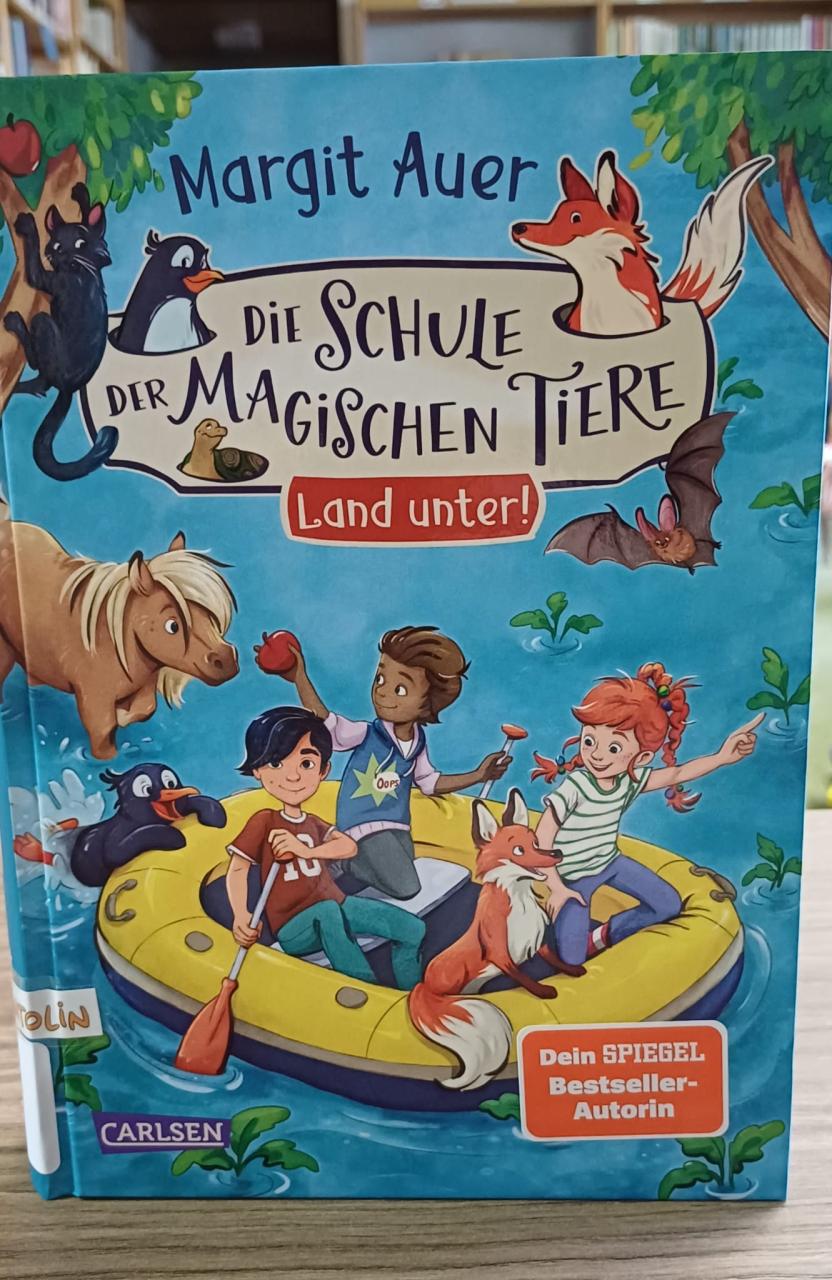 Buch Schule der magischen Tiere