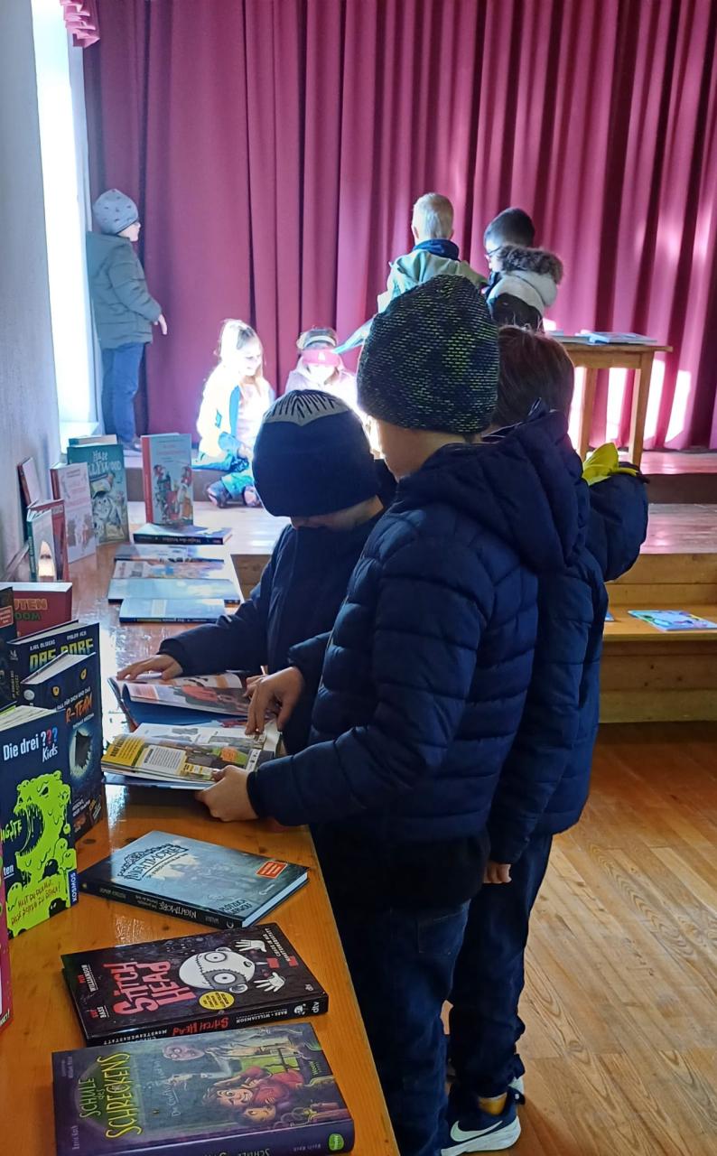 Buchausstellung 2025